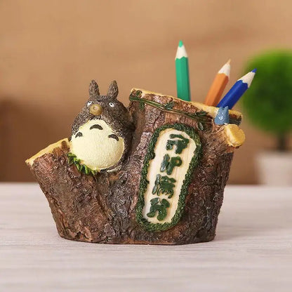My Neighbor Totoro tree stump pencil holder – side view